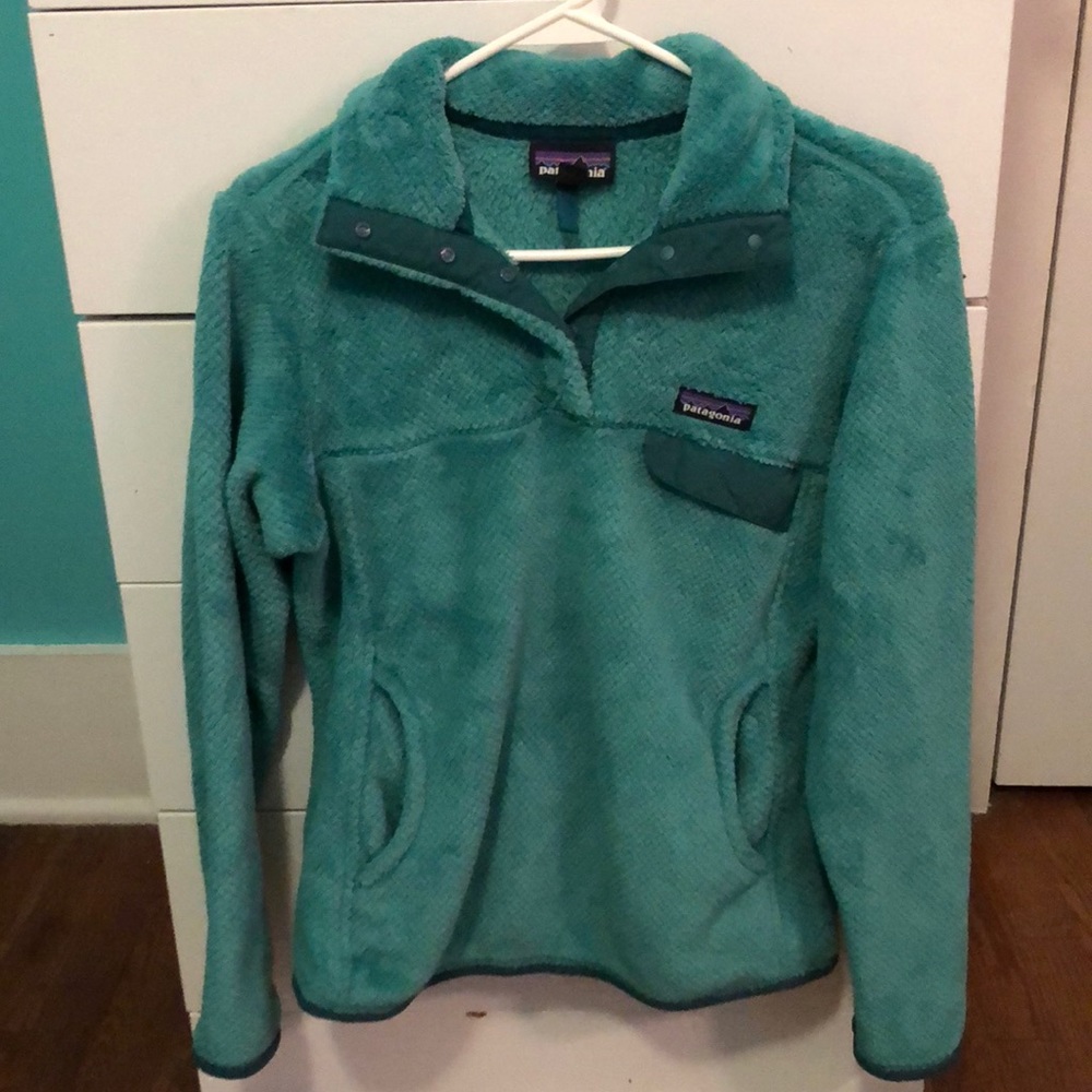 Patagonia women’s fleece pullover